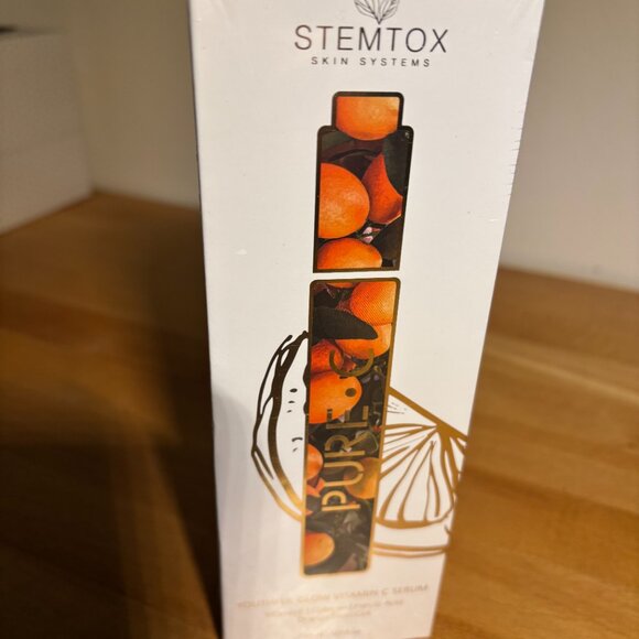 Stemtox Youthful Glow Vitamin C Serum - Picture 2 of 3